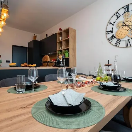 Olive Garden Platinum,