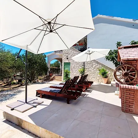 Olive Garden Platinum, * Posedarje