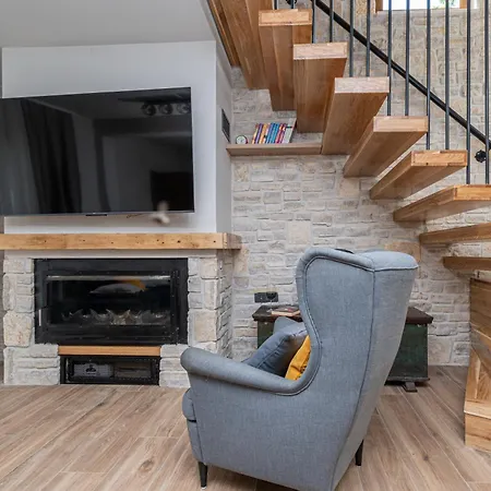 Willa Olive Garden Platinum, Posedarje