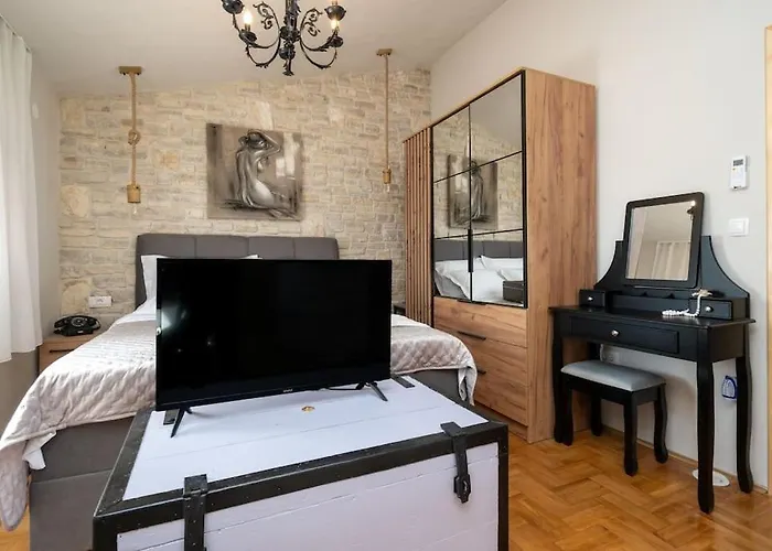 Olive Garden Platinum, Villa Posedarje