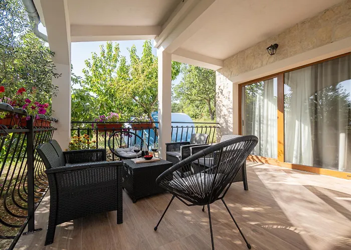 Olive Garden Platinum, Villa *