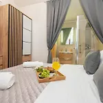 Olive Garden Platinum, Villa Posedarje
