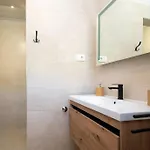 Villa Olive Garden Platinum, Posedarje