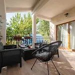 Olive Garden Platinum, Villa *
