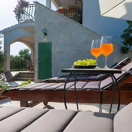 Villa Olive Garden Platinum, Posedarje