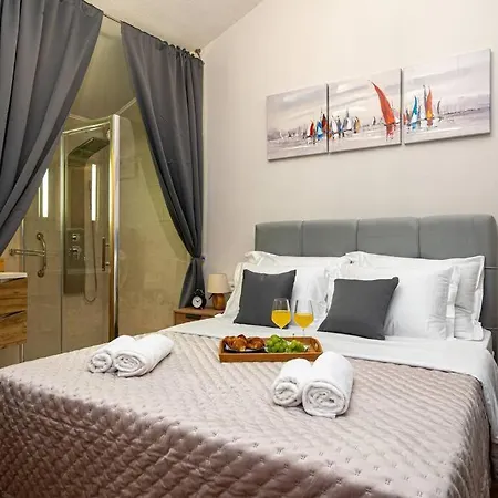Villa Olive Garden Platinum, *
