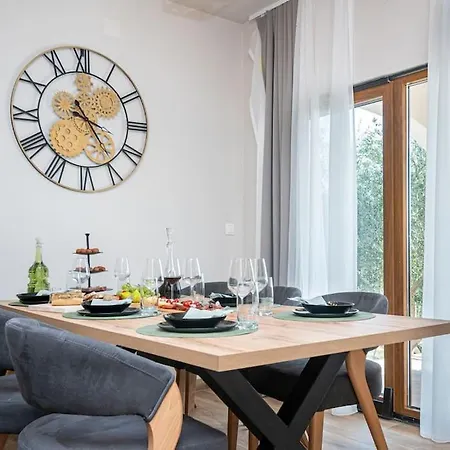 Olive Garden Platinum, Villa *