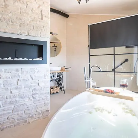 Villa Olive Garden Platinum, *