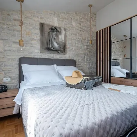 Olive Garden Platinum, * Posedarje