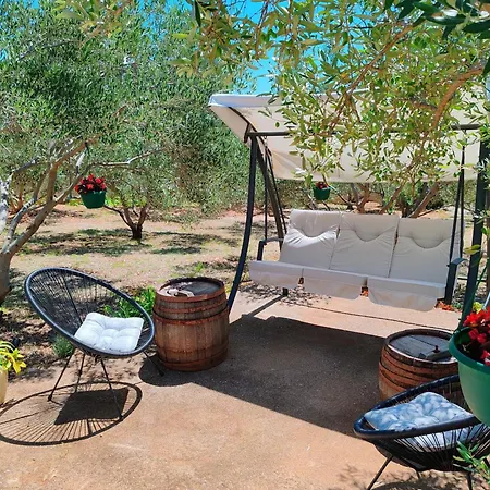 Olive Garden Platinum, Villa