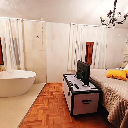 New!!! Xl Swimming Pool With Waterfall Villa *