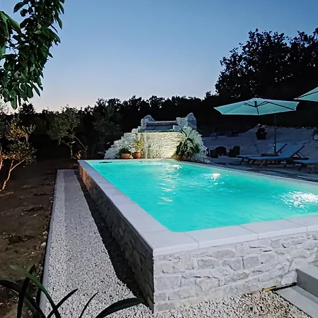Villa New!!! Xl Swimming Pool With Waterfall *
