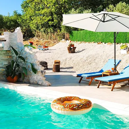 New!!! Xl Swimming Pool With Waterfall Villa