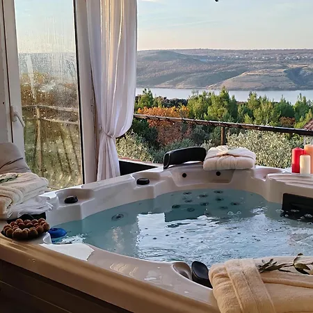 Villa Olive Garden Platinum,