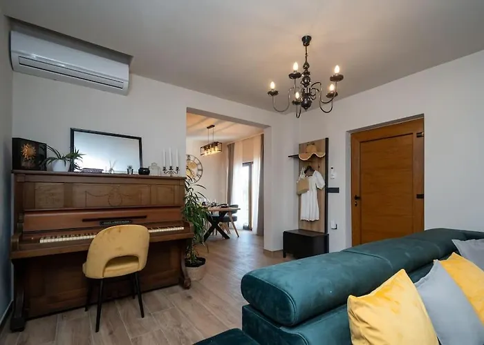 Olive Garden Platinum, Поседарье