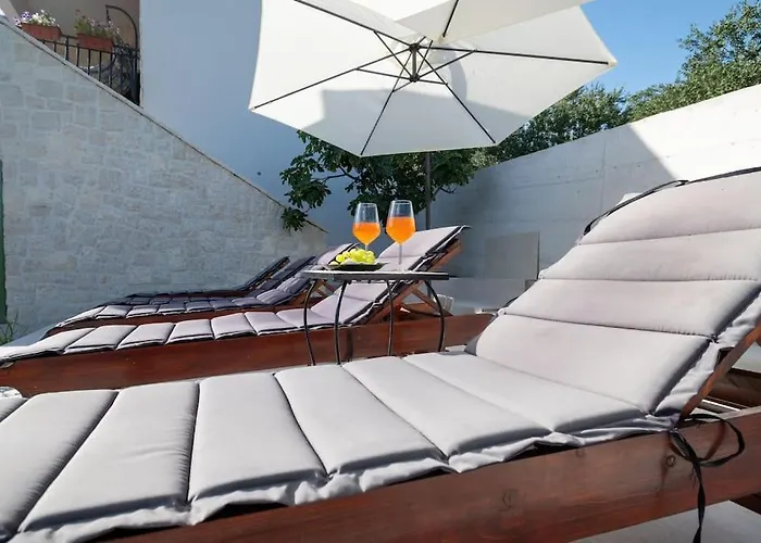 Olive Garden Platinum, Поседарье