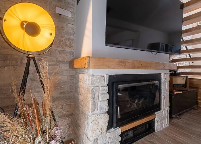 Vila Olive Garden Platinum,