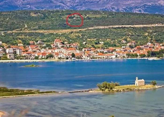 Olive Garden Platinum, Vila Posedarje