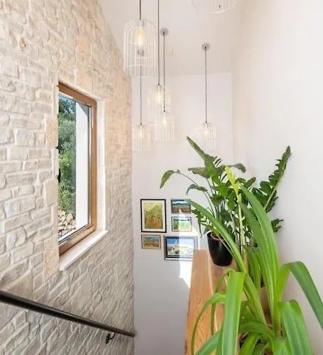 Villa Olive Garden Platinum,