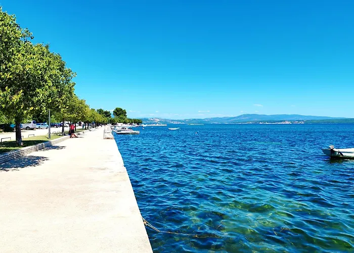 Olive Garden Platinum, Villa