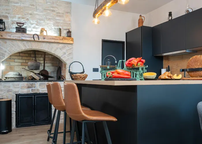 Vila Olive Garden Platinum, Posedarje